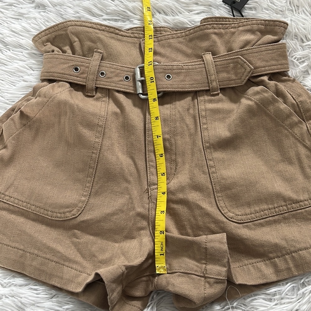 Blank NYC High Waist Tan Shorts - Picture 4 of 10